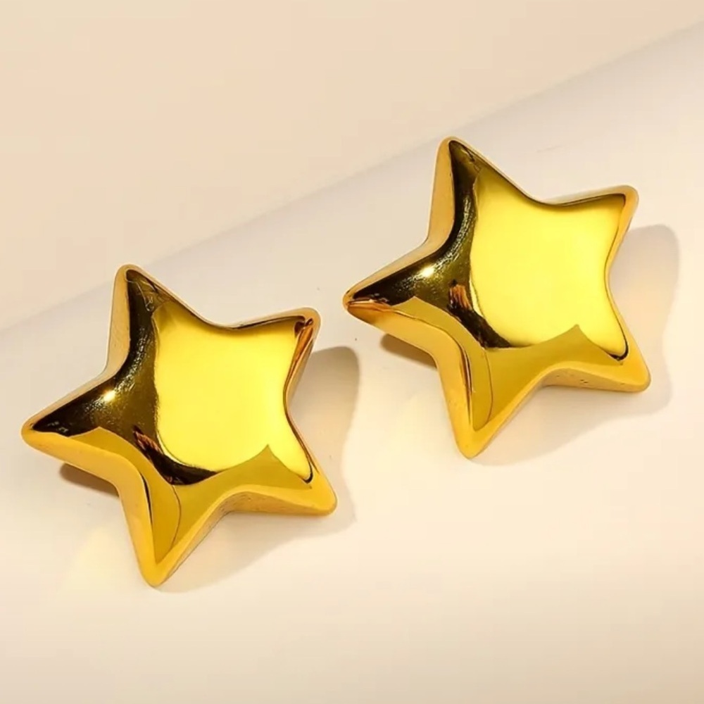 Gold Star Earrings